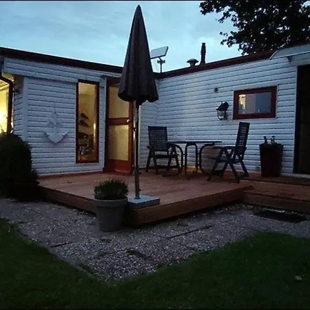 Apartamento Mobilheim Für 3 Personen 1 Kind Ca 38 Qm In Wervershoof, Nordholland Ijsselmeer Wervershoof