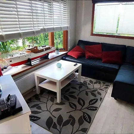 Mobilheim Für 3 Personen 1 Kind Ca 38 Qm In Wervershoof, Nordholland Ijsselmeer *